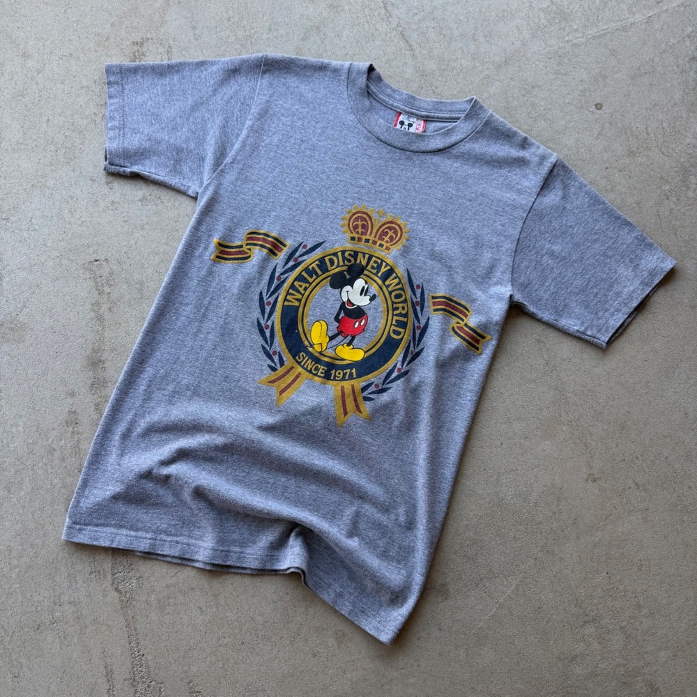 90s Mens Walt Disney World Mickey Mouse Crest Retro Graphic T-Shirt S